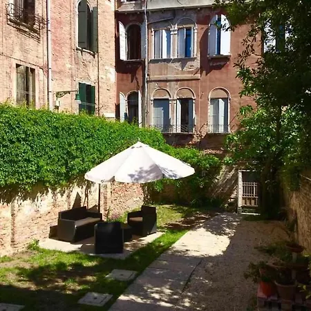 Naturalmente Venice